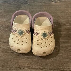 Disney Elsa Crocs